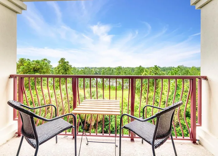 Pool*Top Floor*Forest Views*Balcony*Vistacay